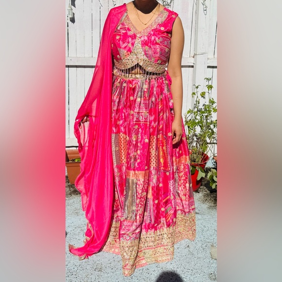 Beautiful lehnga - Picture 2 of 3